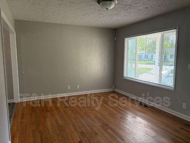 4615 N Hartman Dr - Photo 6 of 20