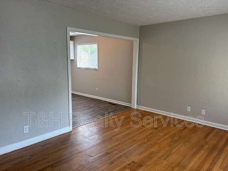 4615 N Hartman Dr - Photo 7 of 20