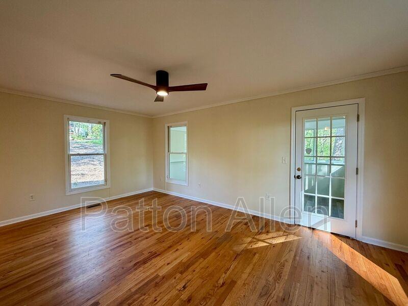 92 Westover Dr - Photo 6 of 39