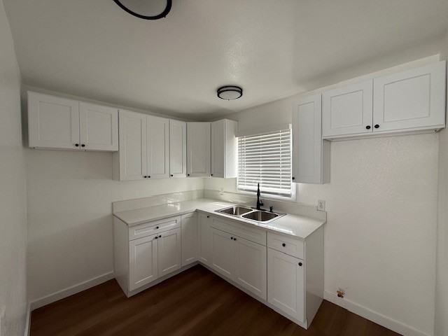 1946 1/2 E 112th St #1946-5 - Photo 2 of 6