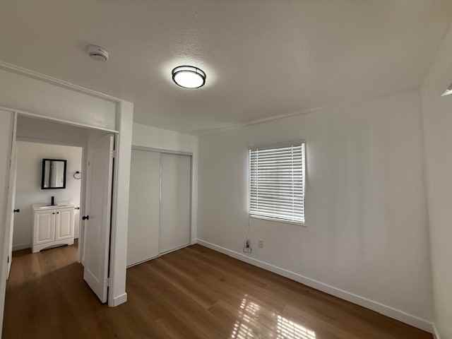 1946 1/2 E 112th St #1946-5 - Photo 5 of 6