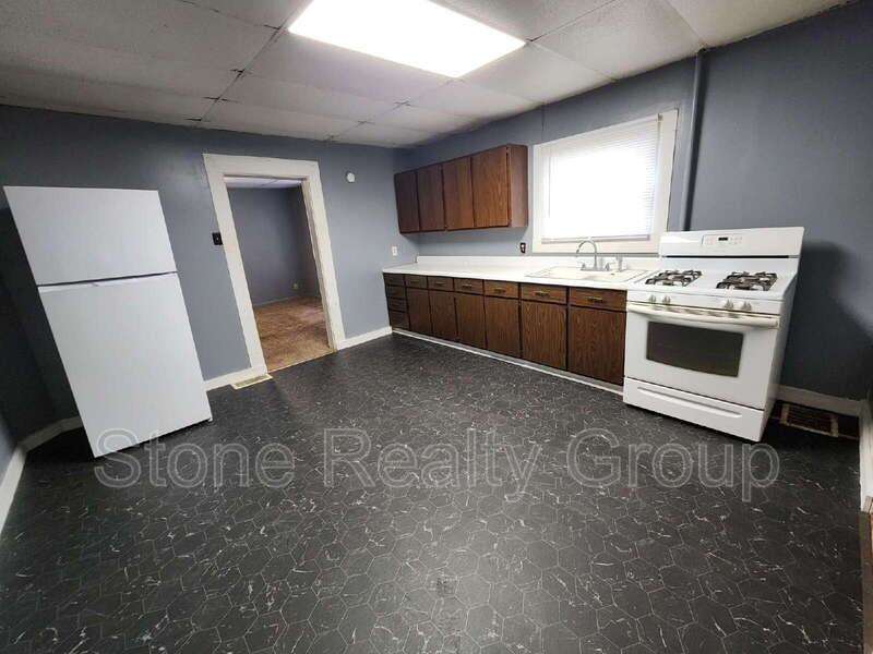 2015 Washington Ave - Photo 4 of 7