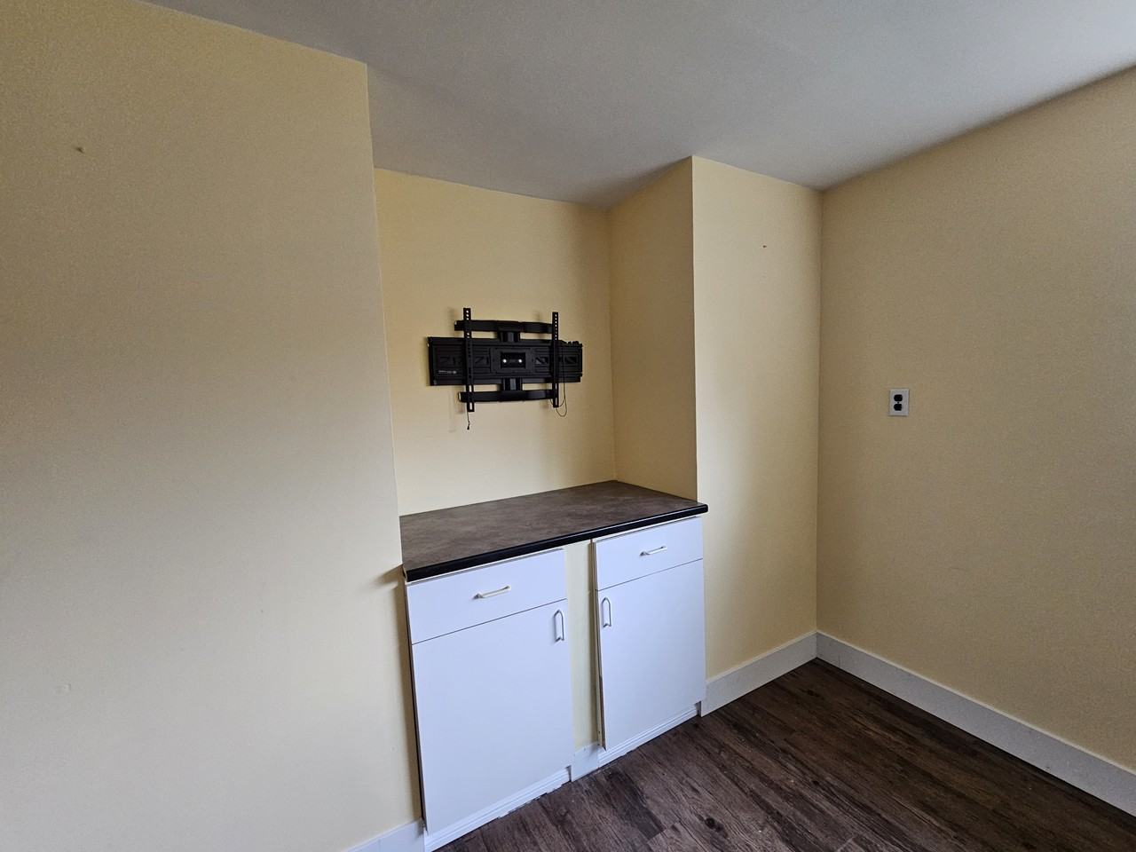 8211 Dogwood St #1 - Photo 5 of 18