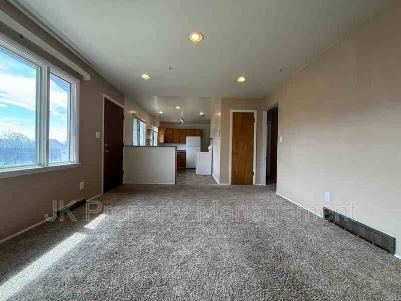 1301 14th Ave S - Photo 3 of 35