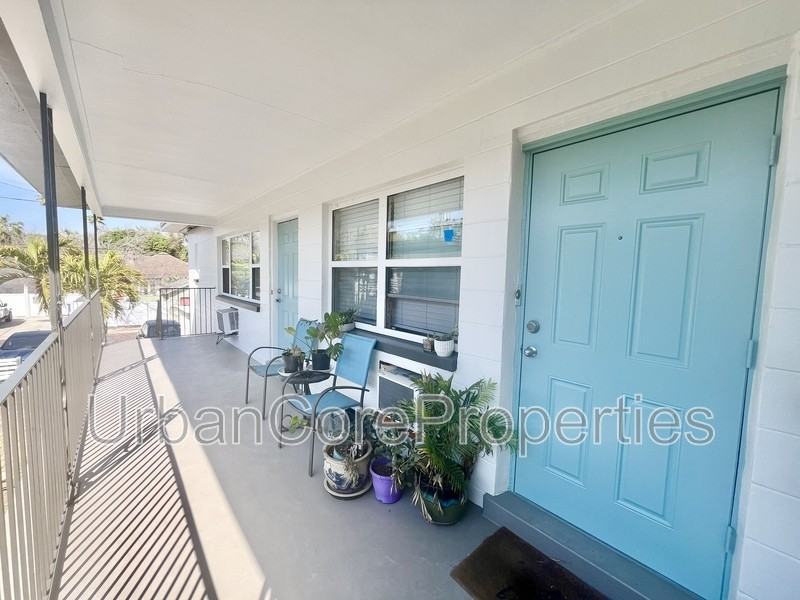 105 7th Ave N #3
