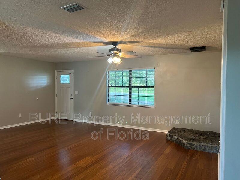 70 Almond Rd - Photo 2 of 27