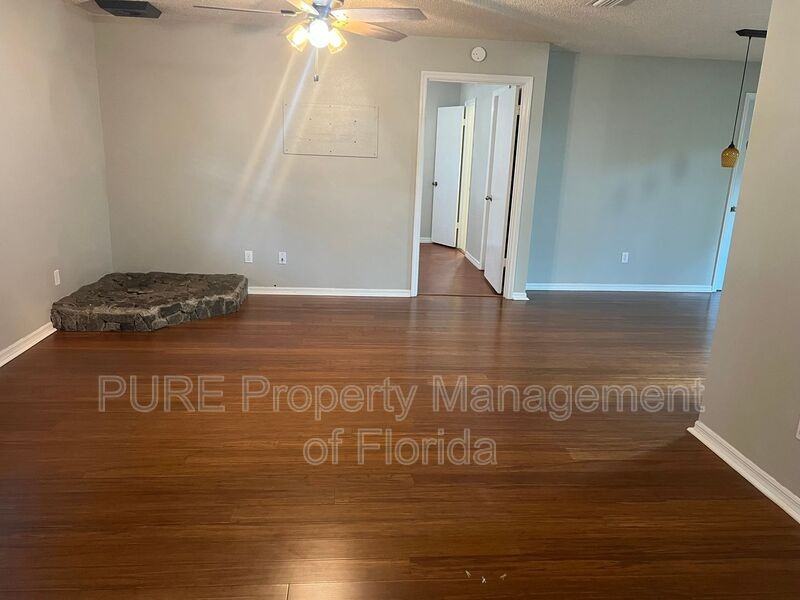 70 Almond Rd - Photo 4 of 27