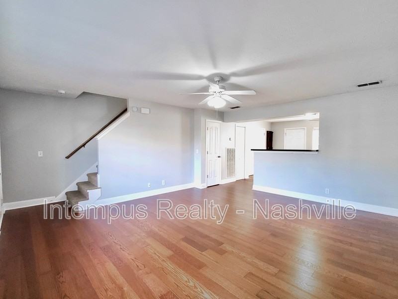 325 Shoshone Pl - Photo 3 of 23