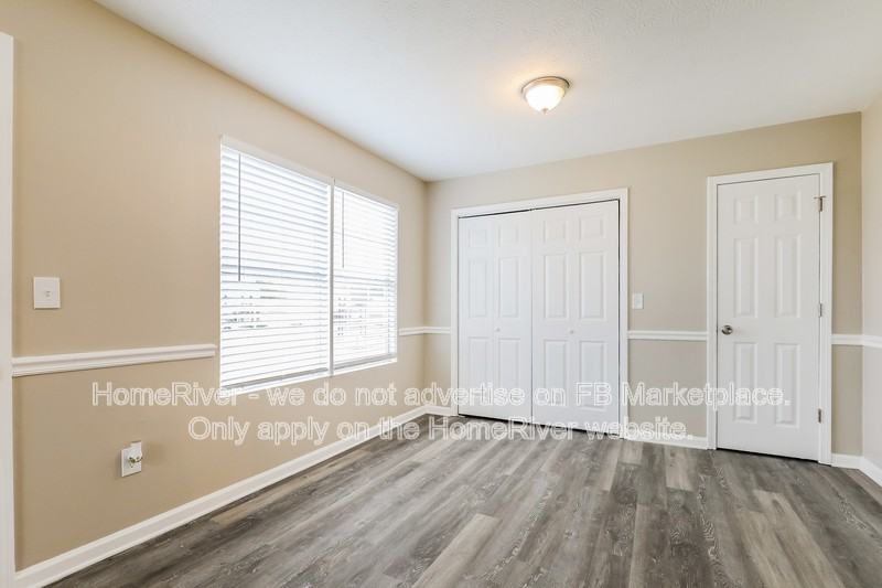 178 Marsh Glen Dr - Photo 4 of 19