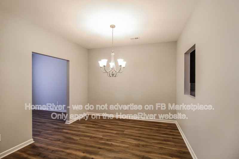 230 Daisy Cir - Photo 3 of 18