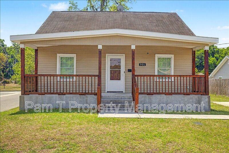 701 Atlanta St - Photo 2 of 25