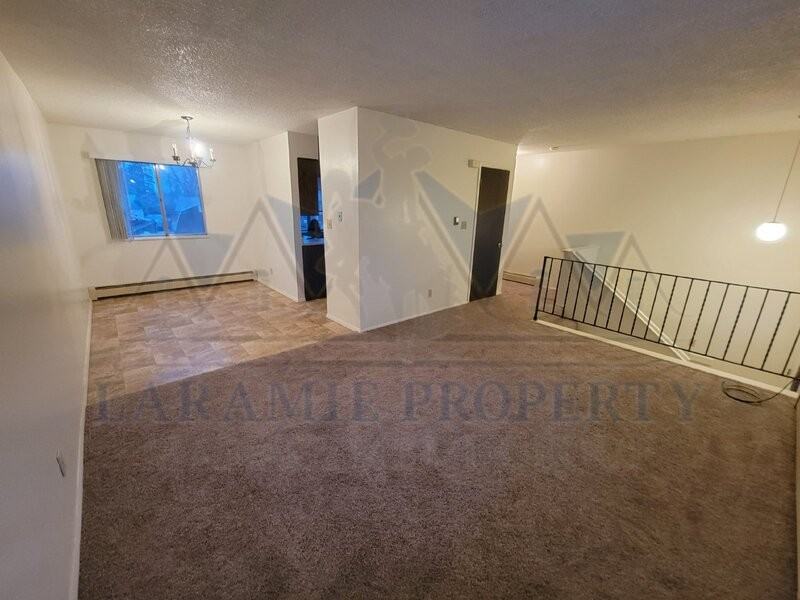 708 Downey St #10 - Photo 3 of 12