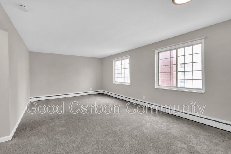 313 Beattie Ave #1 - Photo 4 of 13