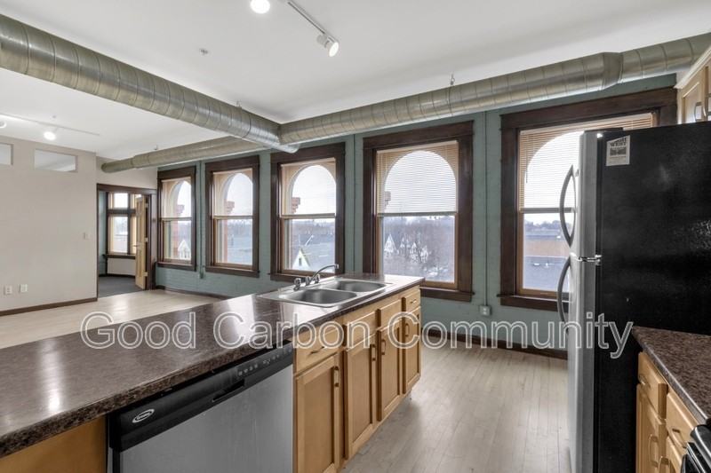 346 Connecticut St #402 - Photo 3 of 20