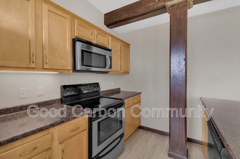 346 Connecticut St #402 - Photo 7 of 20