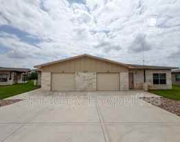 1011 Laurel Dr Unit B - Photo 1 of 1