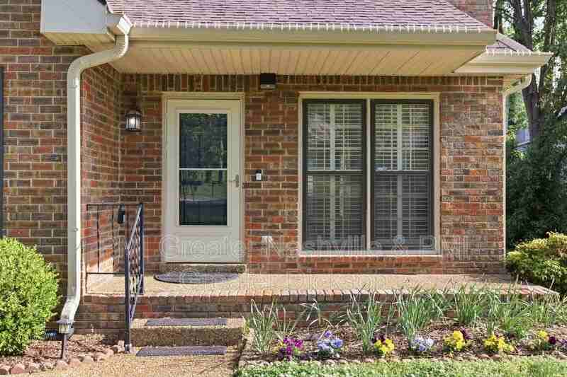 1920 Randolph Pl - Photo 4 of 30