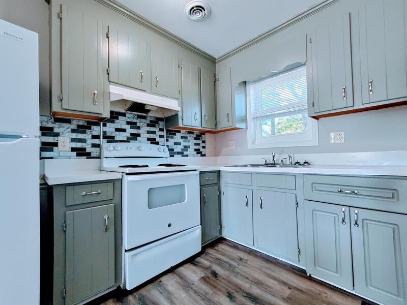 4137 Sunset Ave - Photo 2 of 9