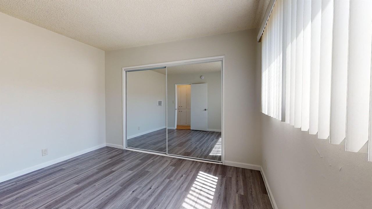 3624 Midvale Avenue - Photo 6 of 15