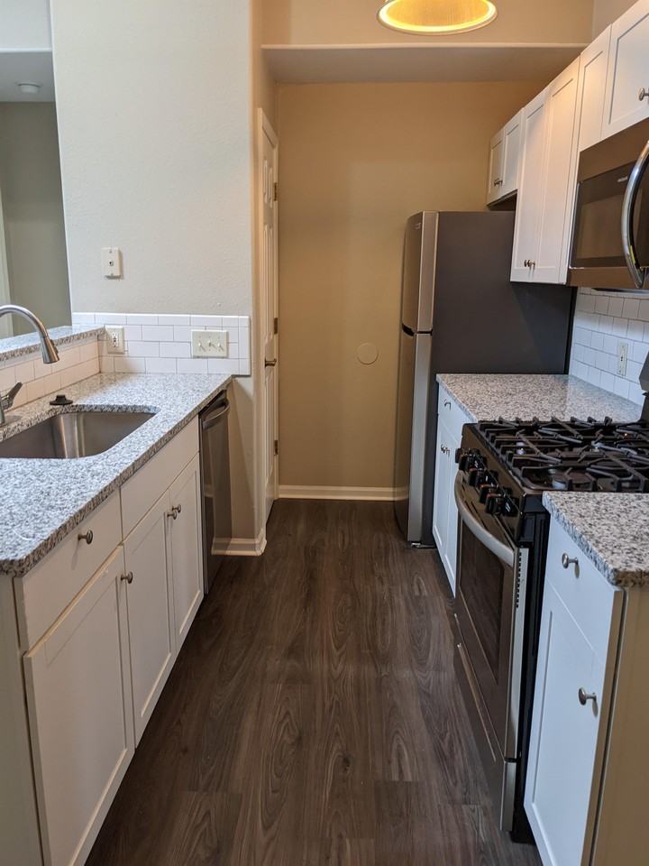 Oasis at InverWest *EPM* - Photo 2 of 50