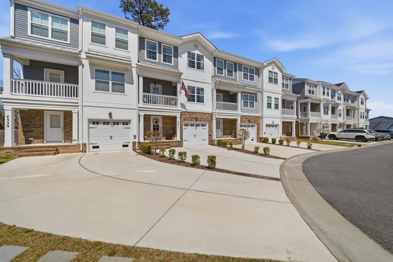 4331 Pinter Ln - Photo 2 of 39