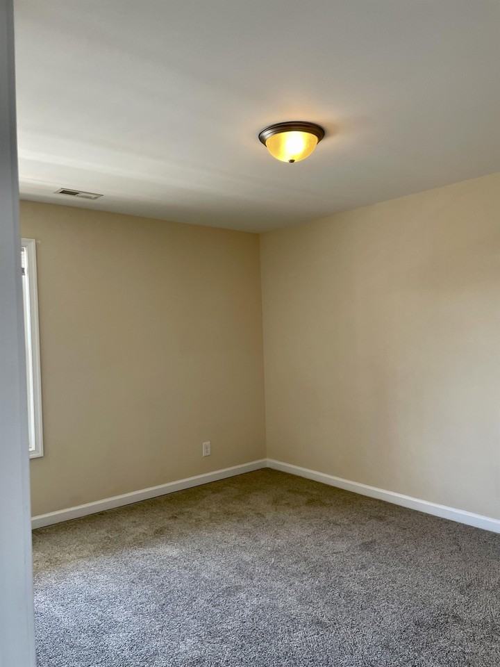 121 Colonnade Street - Photo 2 of 50