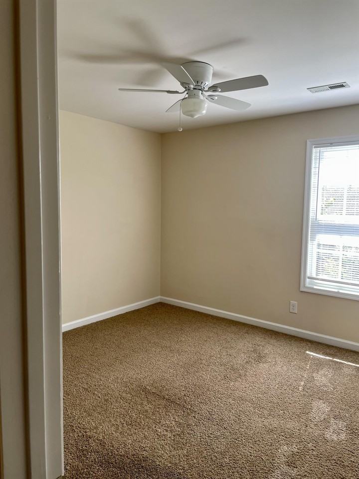 121 Colonnade Street - Photo 3 of 50