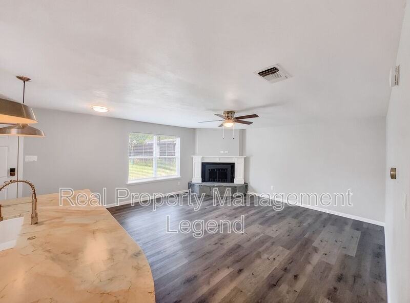 109 N Heights Dr - Photo 6 of 21
