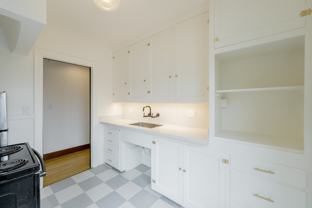 6522 Phinney Ave N, Seattle - Photo 1 of 1