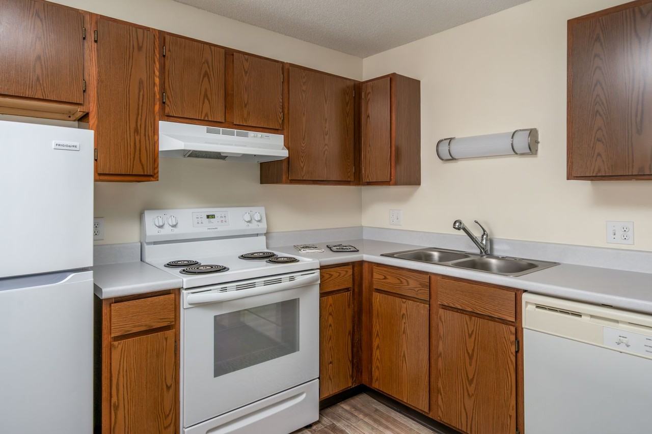 CR Flats - Photo 5 of 14