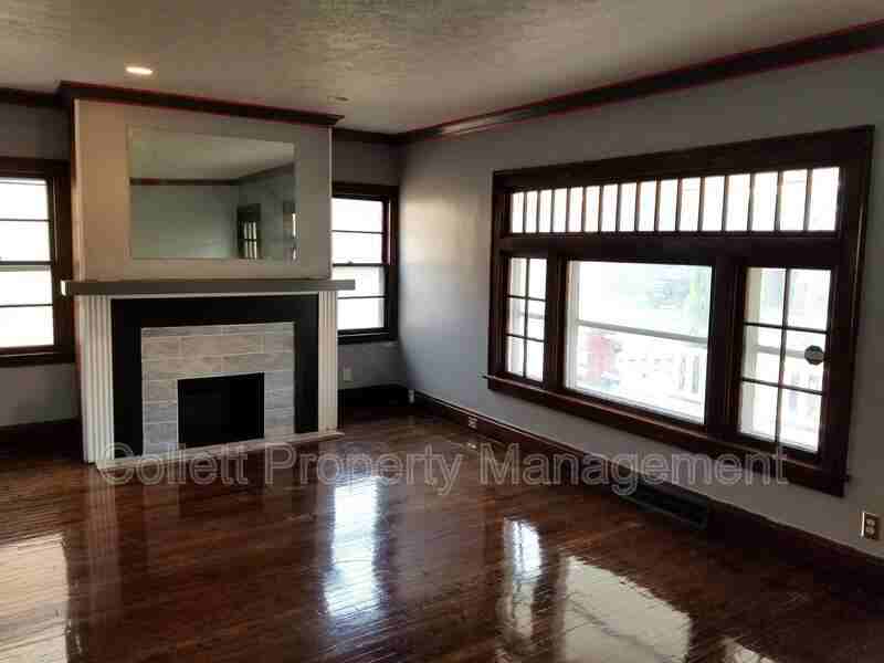 11512 Tonsing Dr - Photo 3 of 20