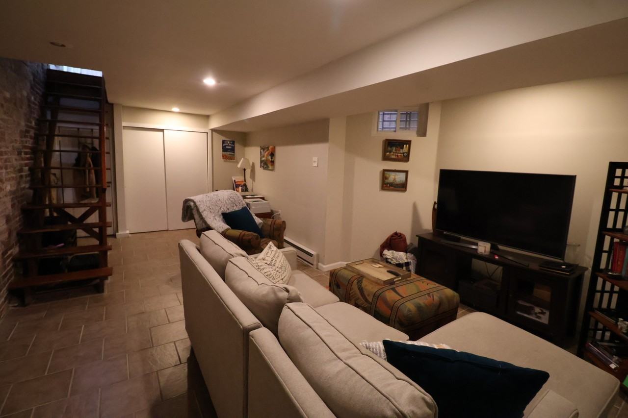 280 S 23rd Street - Photo 2 of 11