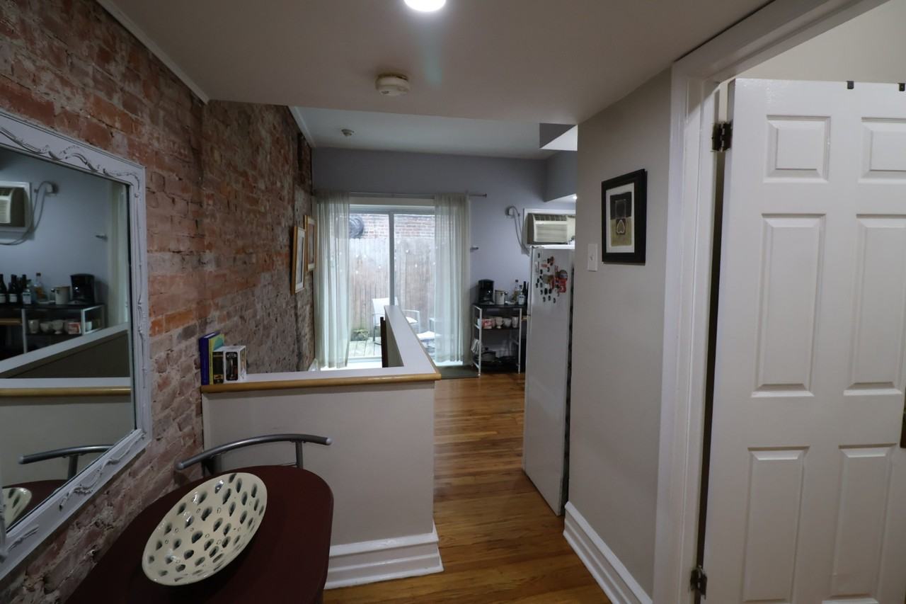 280 S 23rd Street - Photo 7 of 11