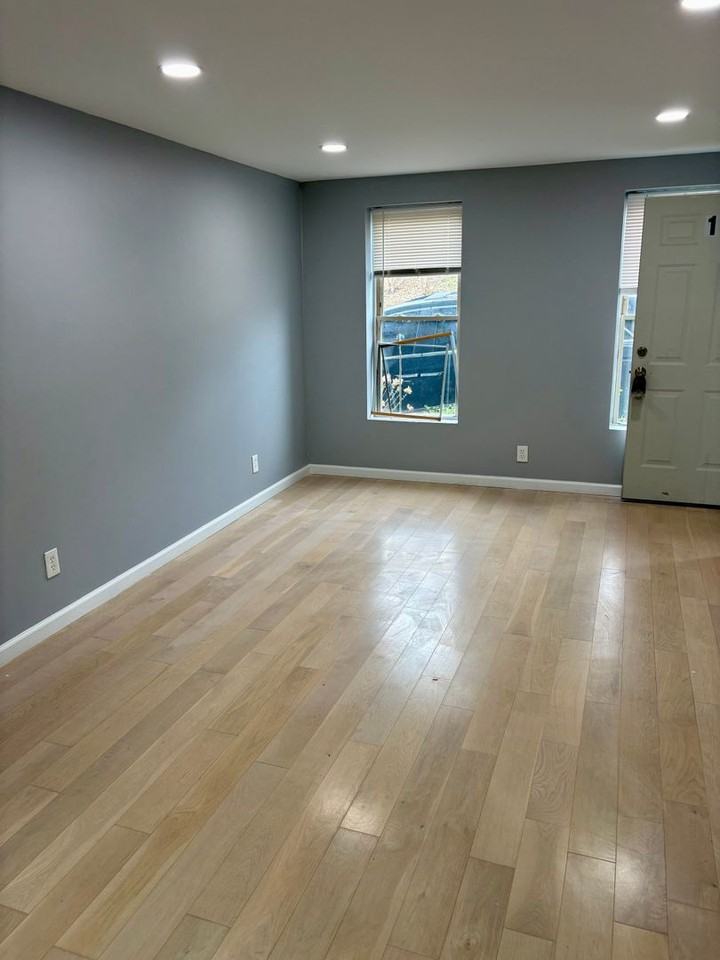 5 Whitehall St. - Photo 2 of 8