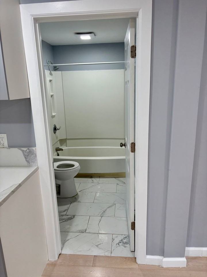5 Whitehall St. - Photo 3 of 8