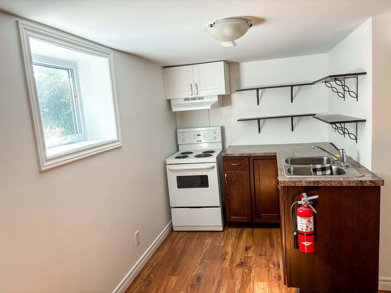 52 Victoria Avenue - Photo 7 of 10