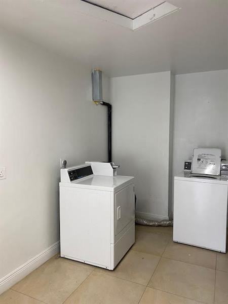 1440 Miami Road - Photo 3 of 25