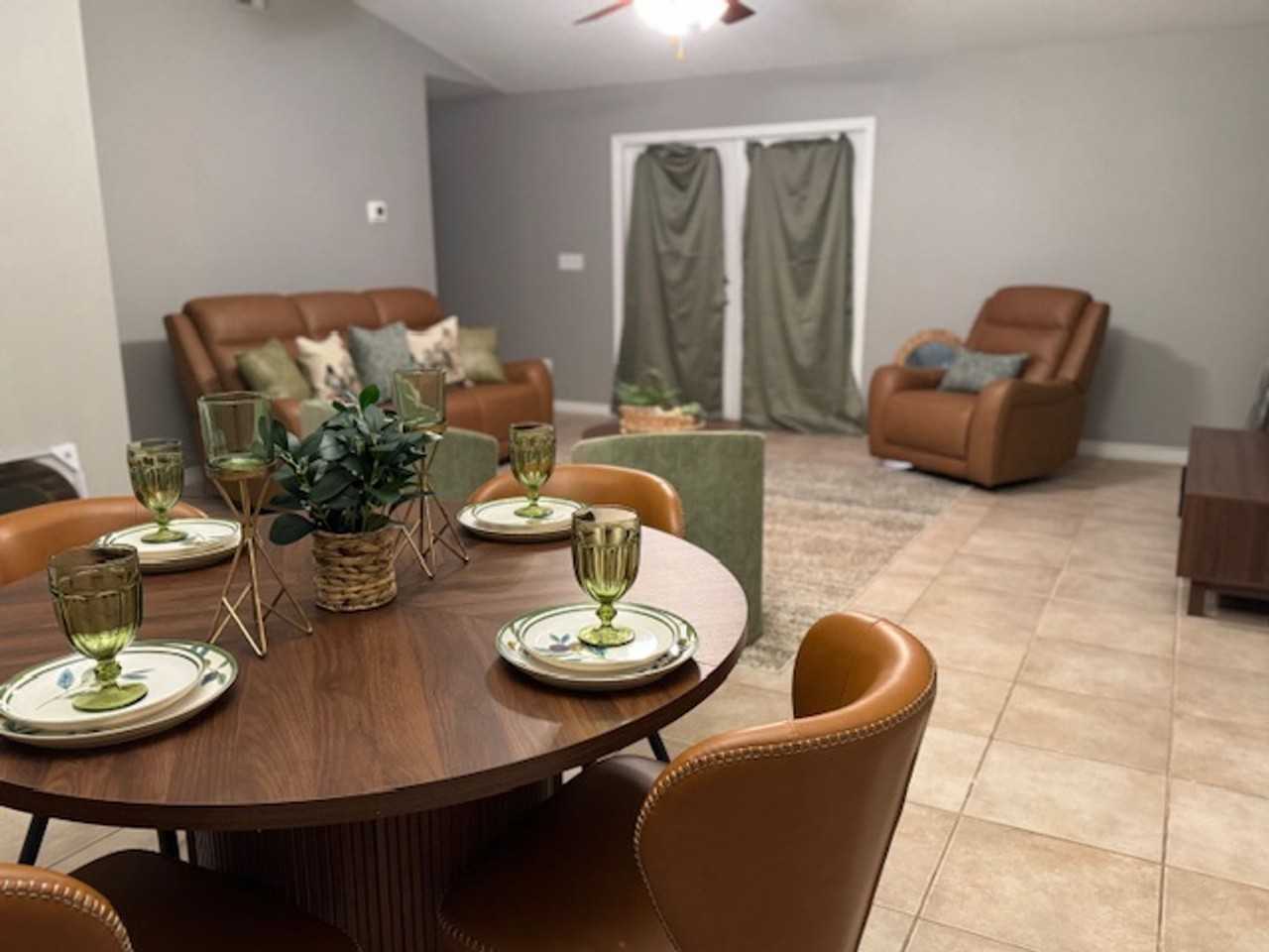 1833 Sundown Dr - Photo 5 of 22