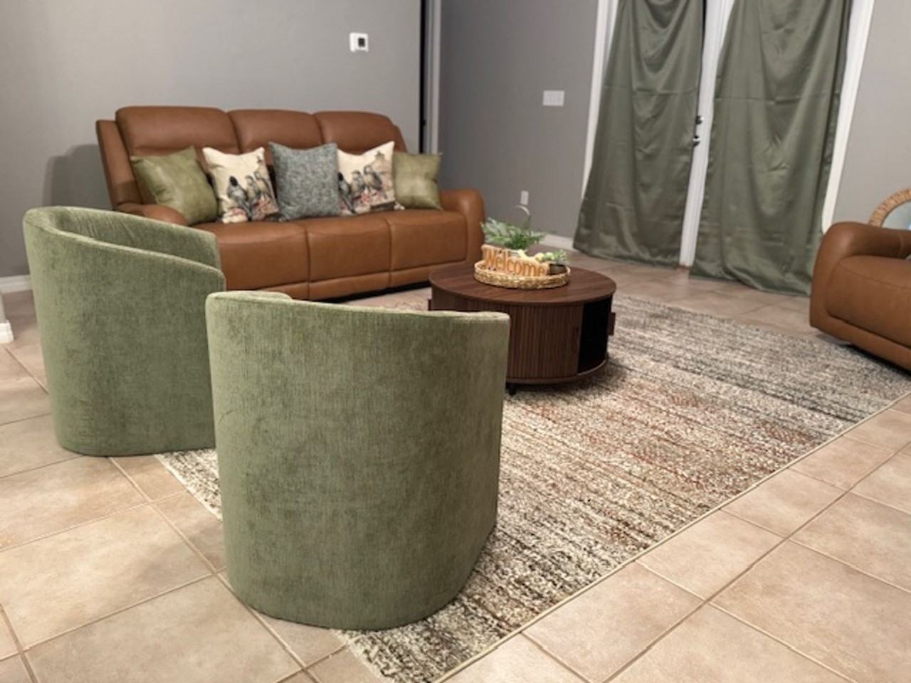 1833 Sundown Dr - Photo 3 of 22