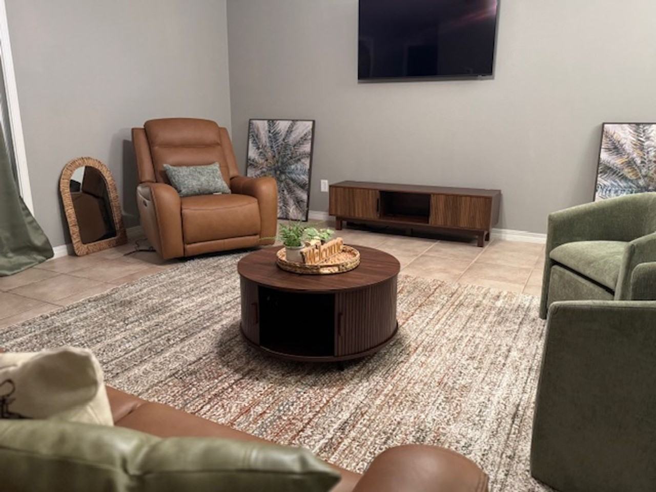 1833 Sundown Dr - Photo 4 of 22