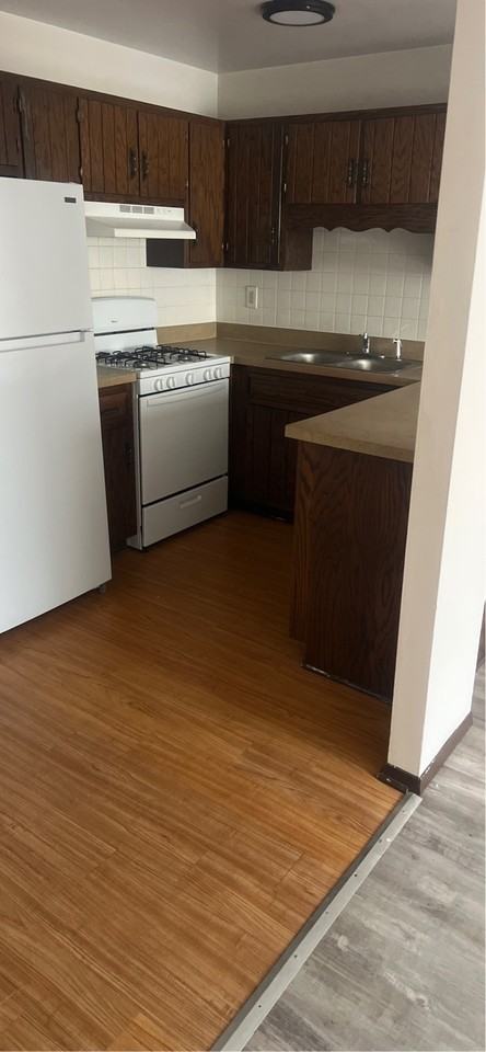 1500 Pioneer Road - Photo 4 of 22