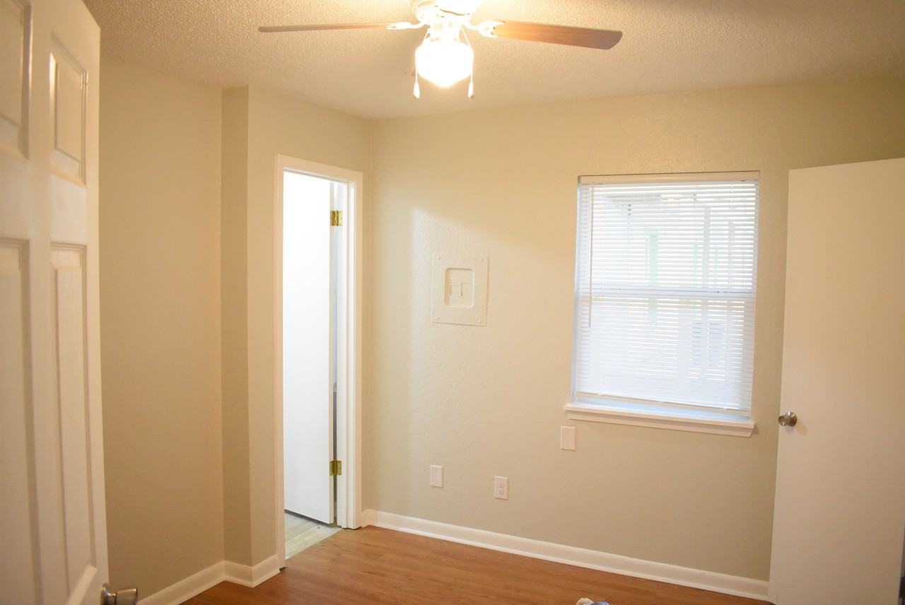 2433 Woden Road - Photo 3 of 11