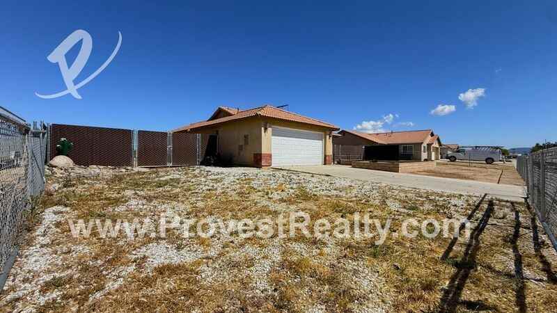 6743 Banyan Ave - Photo 2 of 19