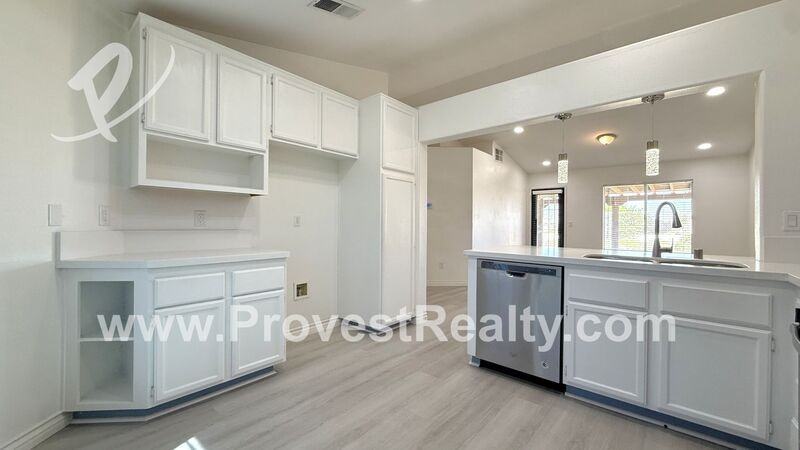 6743 Banyan Ave - Photo 6 of 19