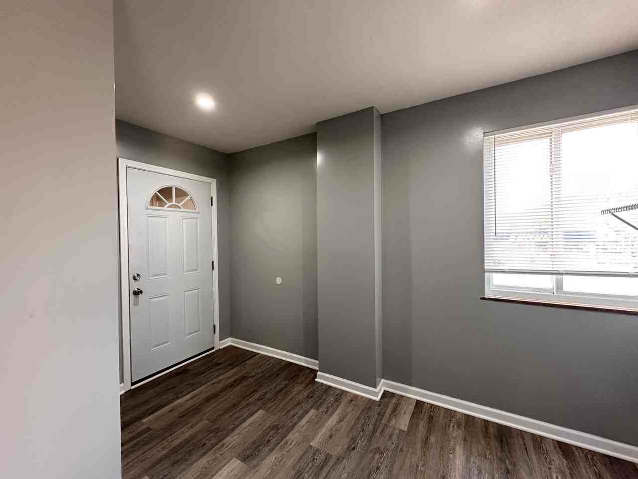 521 North High Street - Photo 3 of 18