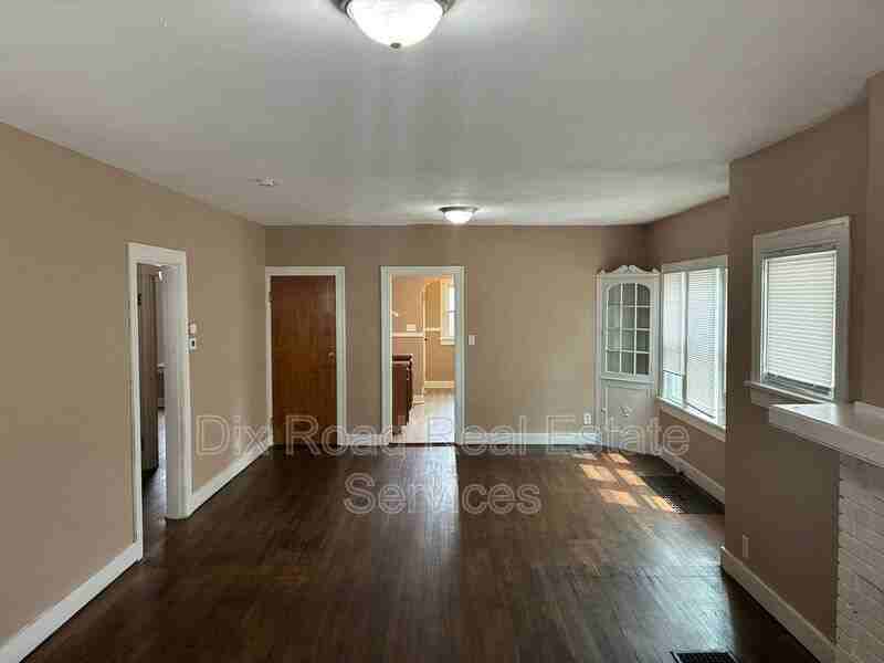 1430 Coventry Rd - Photo 6 of 25