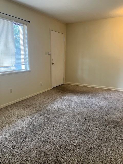 Washington 1610 - Photo 2 of 11