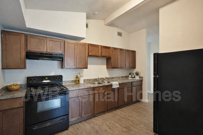 8834 Darlington Dr - Photo 3 of 14