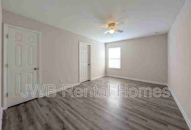 3011 College St - Photo 6 of 18