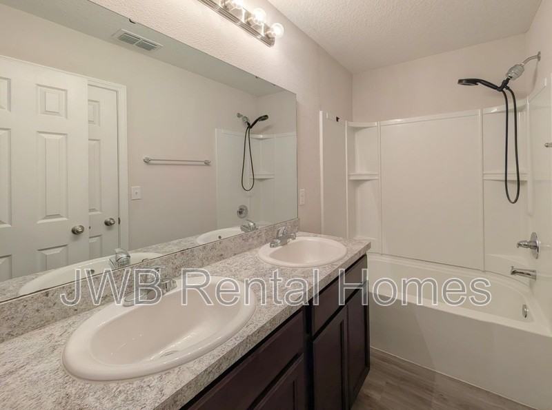 3011 College St - Photo 7 of 18